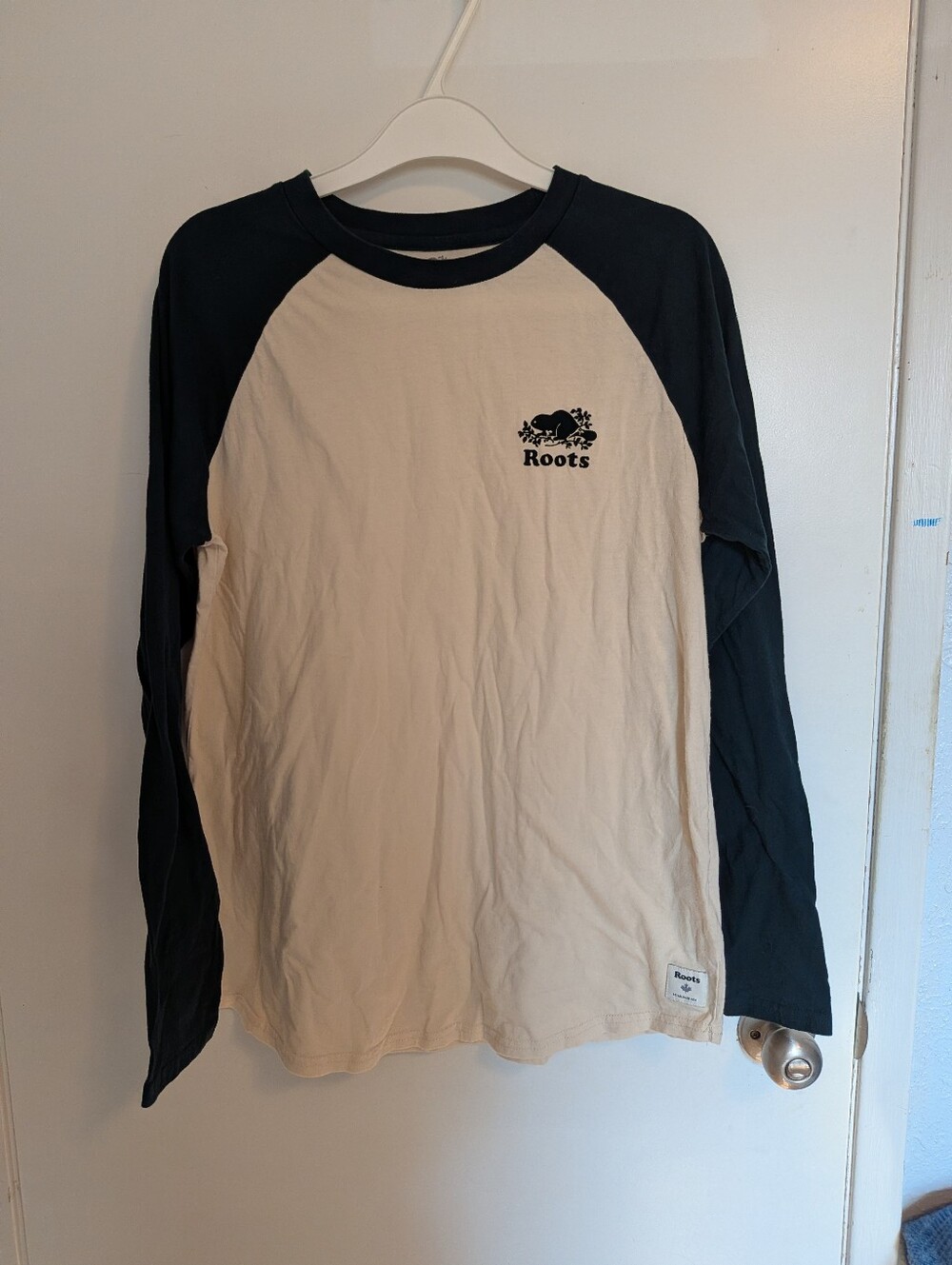 EUC Roots 100% Cotton Baseball Long sleeve - Large - Green/Cream